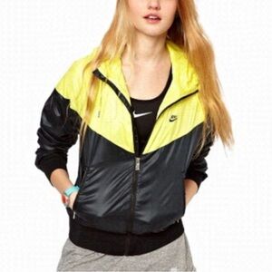 Nike Windrunner Zip Up Hooded Jacket in Yellow and Black Size Large